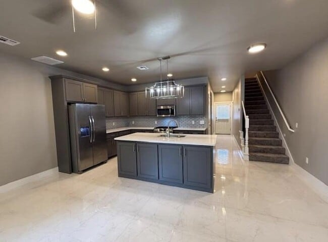 Photo - 604 Abadan Dr