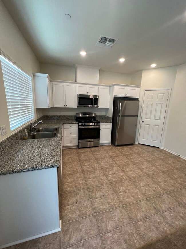 Photo - 5916 Sucre Pl
