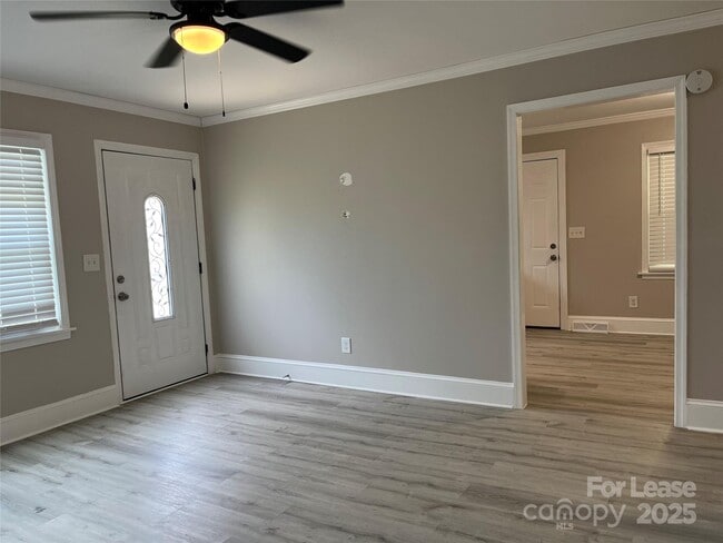 Photo - 2730 Eastway Dr