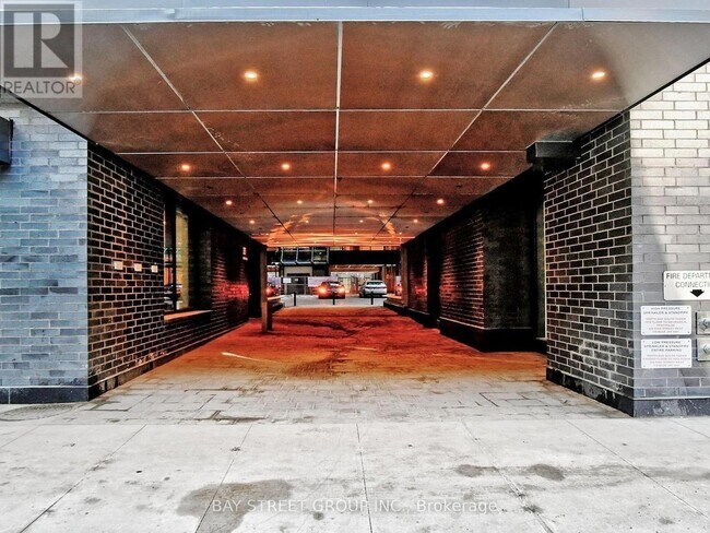 Photo - 115 Blue Jays Way Unit 2311