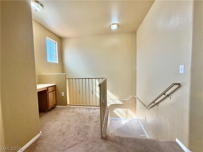 Photo - 8555 W Russell Rd Unidad 2021