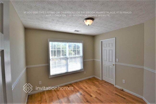 Photo - 2905 Meadow Gate Way