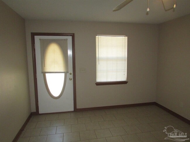 Photo - 7135 Pearson Rd