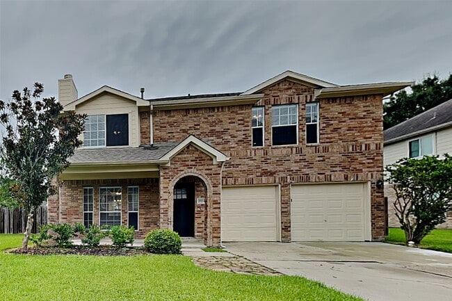 Building Photo - 21884 Whispering Forest Dr