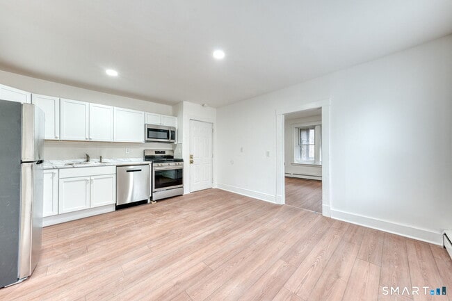 Photo - 152 Oak St Unidad 1N