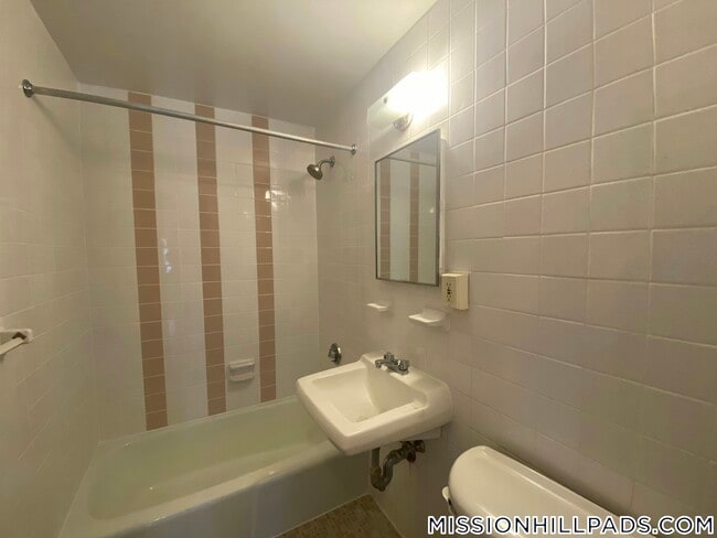 Photo - 74 S Huntington Ave Unit 1