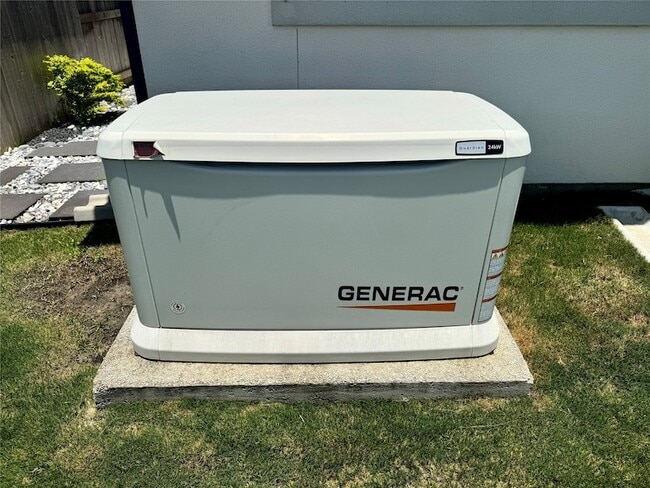 Photo - 4050 Shackleton Ct