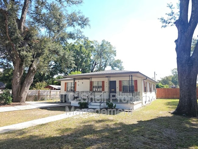 Photo - 913 W Hernandez St