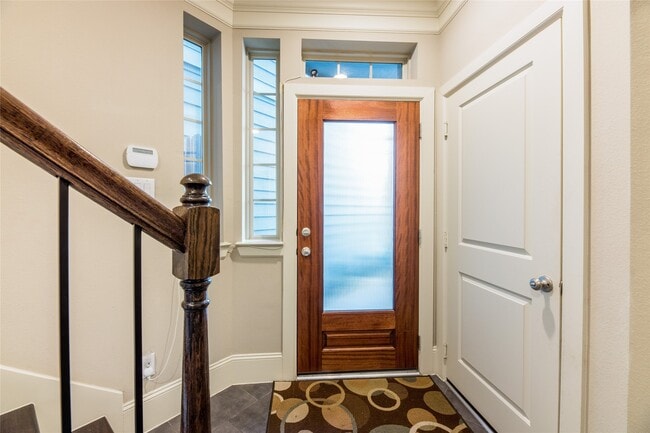 Photo - 769 Waverly St