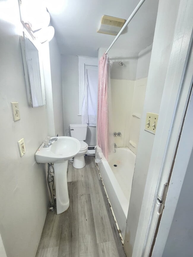 Photo - 16 Newitt Pl