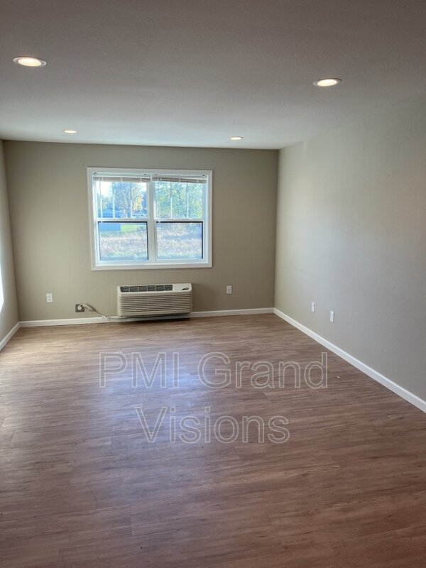 Photo - 1401 W North 4th St Unidad 13