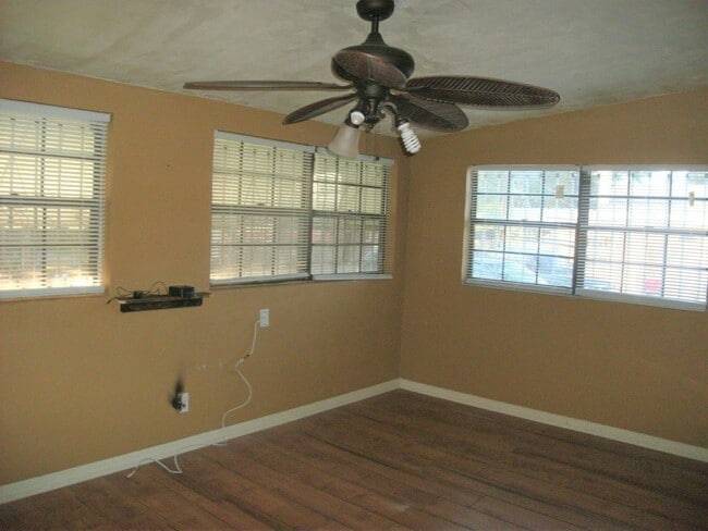 Photo - Pet friendly 2 bedroom cottage in Daytona Beach