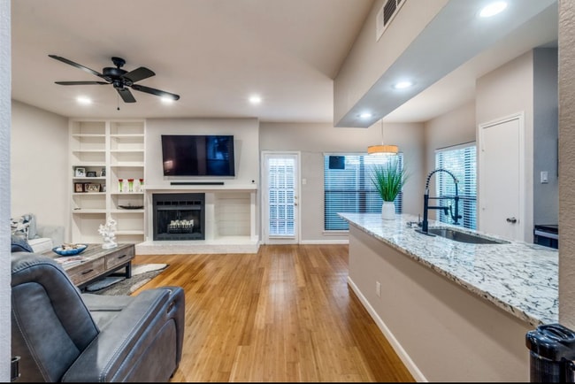 7525 Holly Hill Dr Unidad Quiet 1st floor FURNISHED