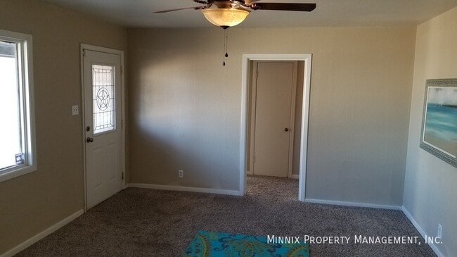 Photo - 3005 49th St