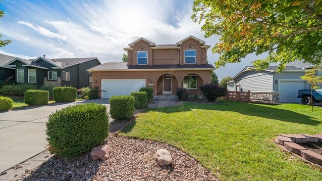 Building Photo - 4 Bedroom Home in Barnstormers Landing