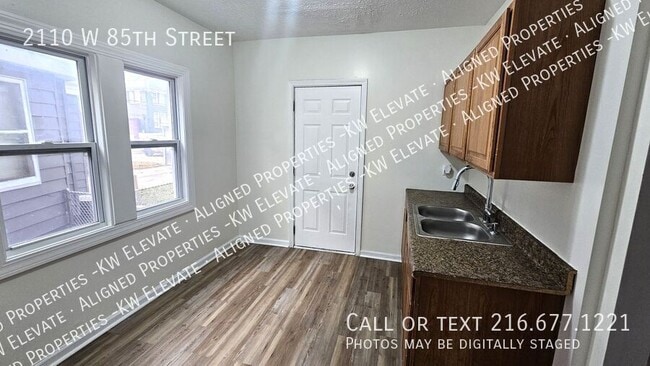 Photo - 2110 W 85th St