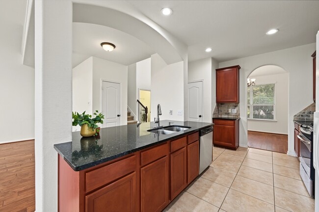 11 Sagamore Ridge Pl