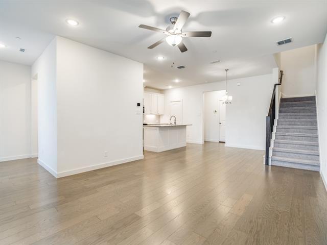 Photo - 4868 Woodruff Way