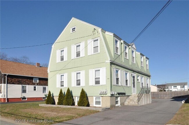 Photo - 324 Fort St Unidad 2nd Floor