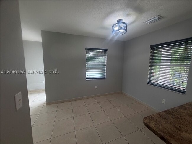 Photo - 16925 SW 94th Ave Unit 0
