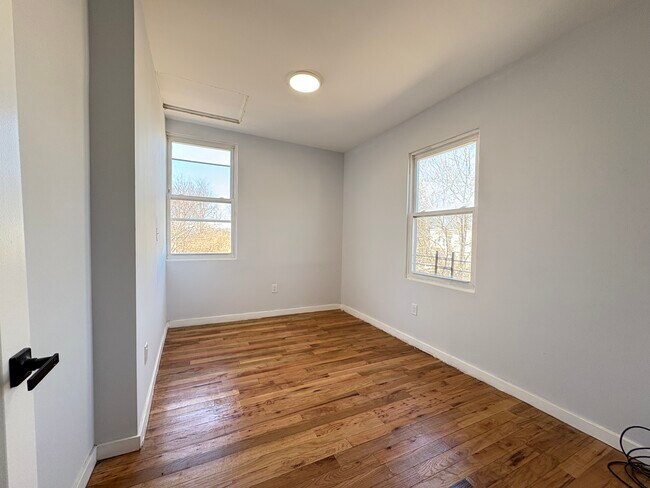 Photo - 379 S 20th St Unit 2R
