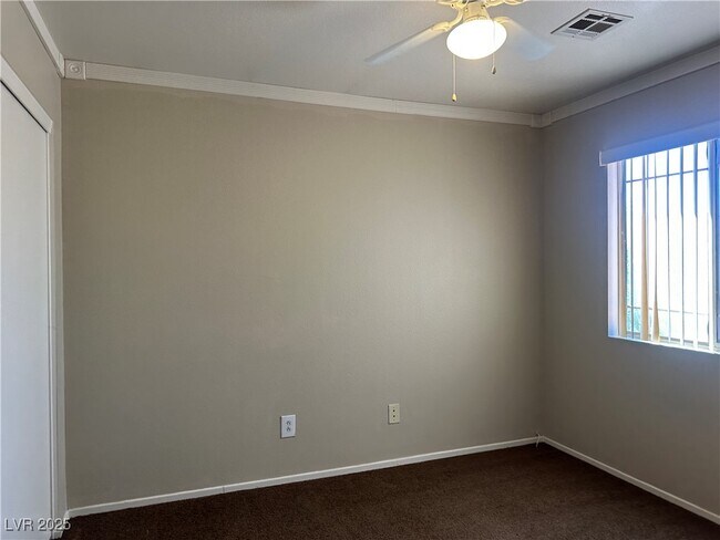 Photo - 9558 Grapeland Ave