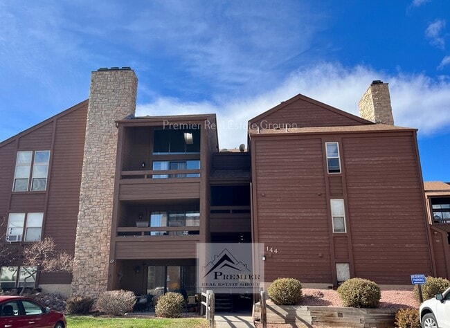 Building Photo - 144 W Rockrimmon Blvd Unit 303