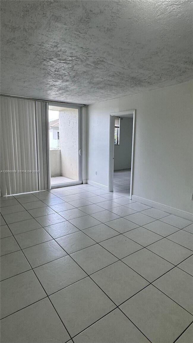 Photo - 10090 NW 80th Ct Unit 1203