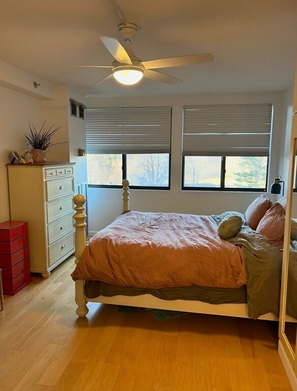 Photo - 250 Hammond Pond Pkwy Unit 504N