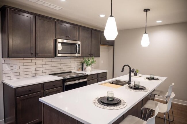 Photo - 4610 N Forest Ave