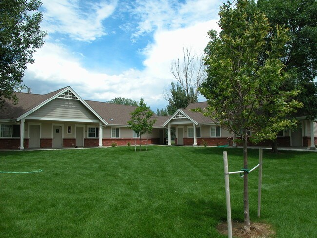 Orchard Crossing Apartments