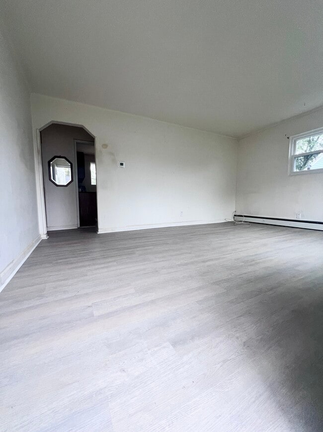 Photo - 18 Luella Rd