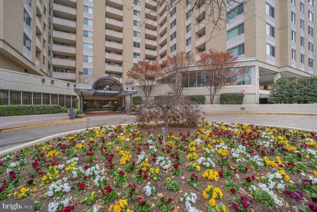 Building Photo - 4601 N Park Ave Unit 605E