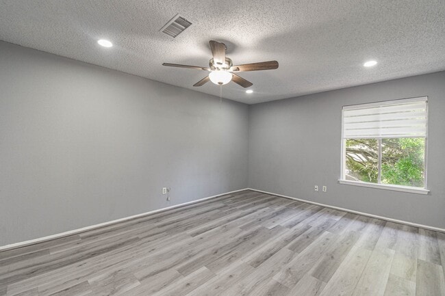 Photo - 12663 Wellington Park Dr Unit DR444