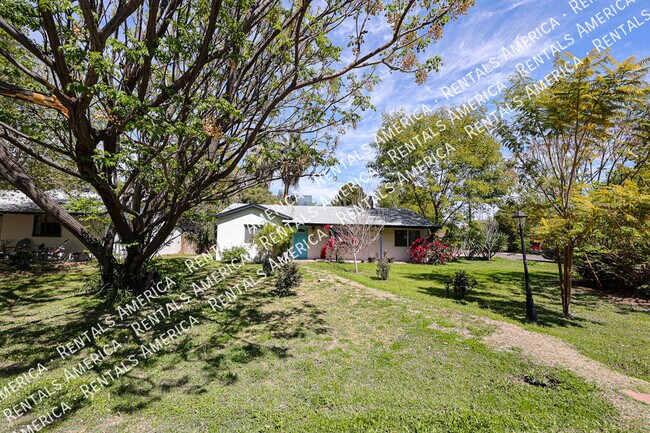 Photo - 1538 E Cedar St