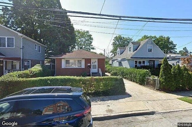 Building Photo - 16 Garfield Ave