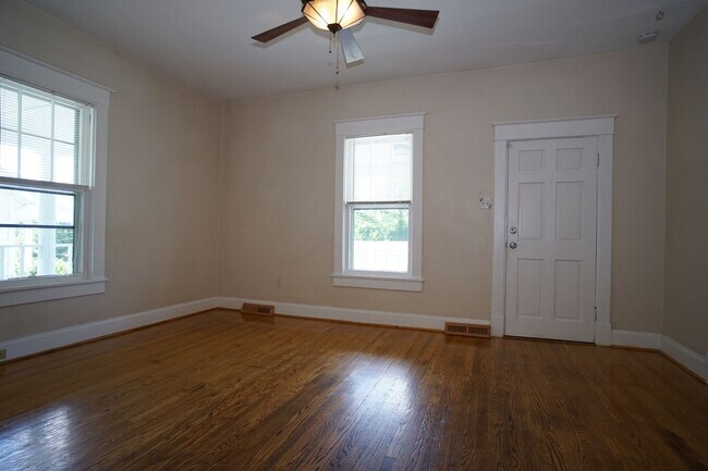 Photo - 3 Bedroom / 2 Bath House. Easy access to US 460 and I 81. Detached Garage / Workshop.
