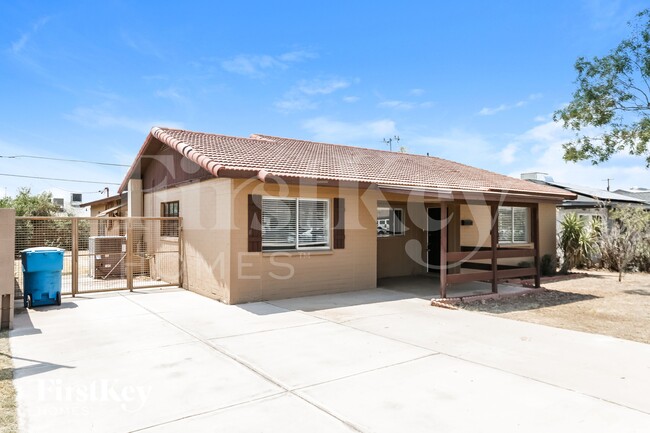 Photo - 1822 N 21st Pl