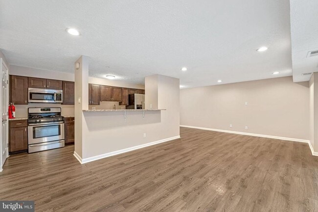 Photo - 151 Kenwood Dr