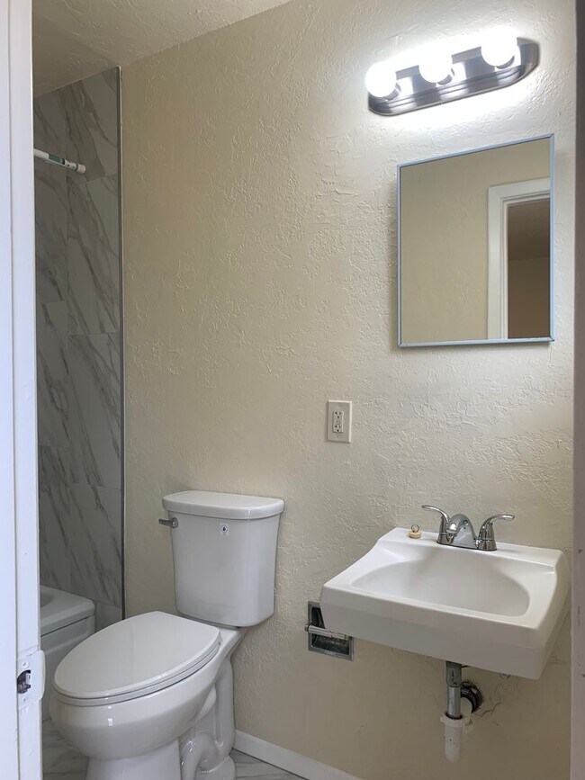 300 General Marshall St NE Unit 3