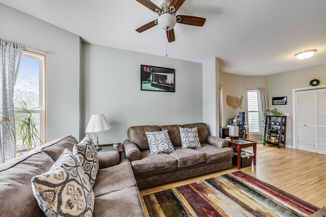 Photo - 3618 W Dickens Ave Unit #1
