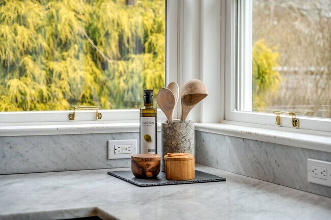 Photo - 62 Abrahams Landing Rd