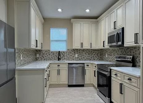 Photo - 1325 River St