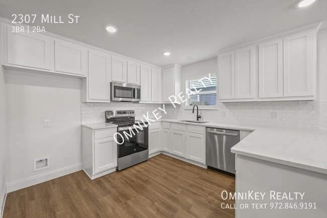 Photo - 2307 Mill St