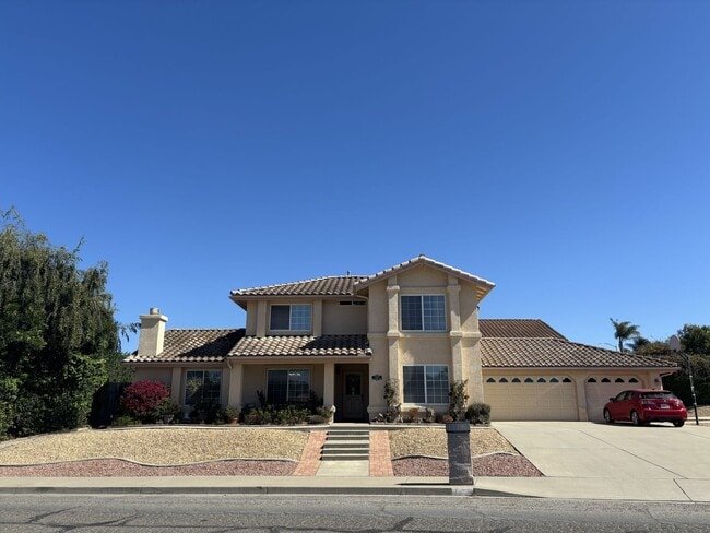 Building Photo - 1465 Oak Knoll Rd