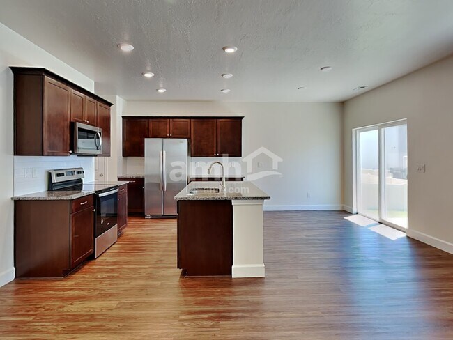 Photo - 2330 E Wild Horse Way