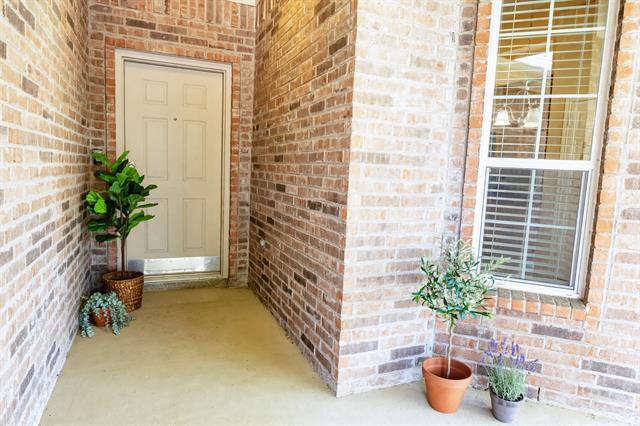 Photo - 4333 Summersweet Ln
