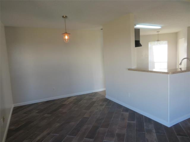 1031 Cresthaven Dr