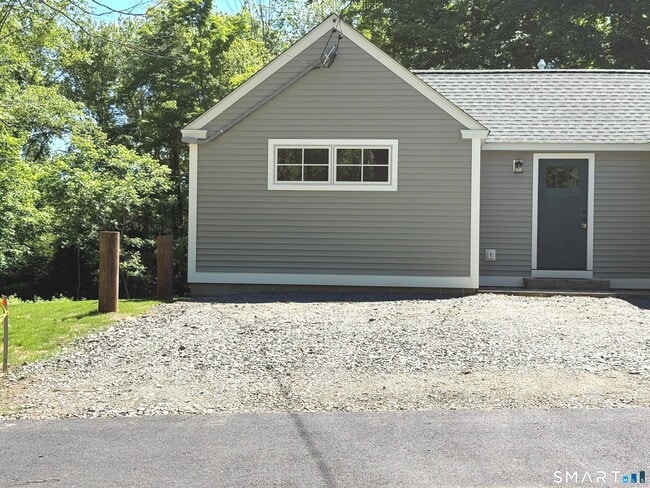 Building Photo - 2569 Long Hill Rd Unit 1