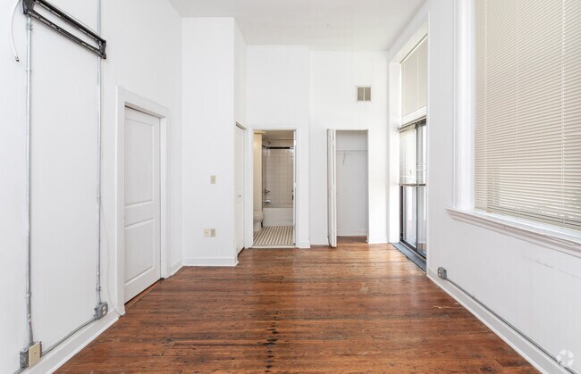 2BR,2.5BA - 2081 SF